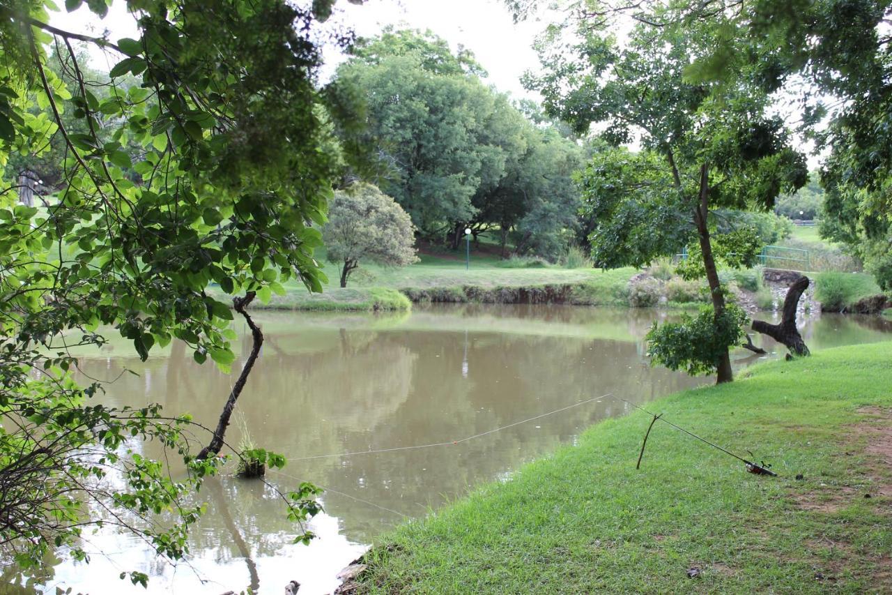 Appartamento On Golden Pond - Mount Amanzi Hartbeespoort Esterno foto